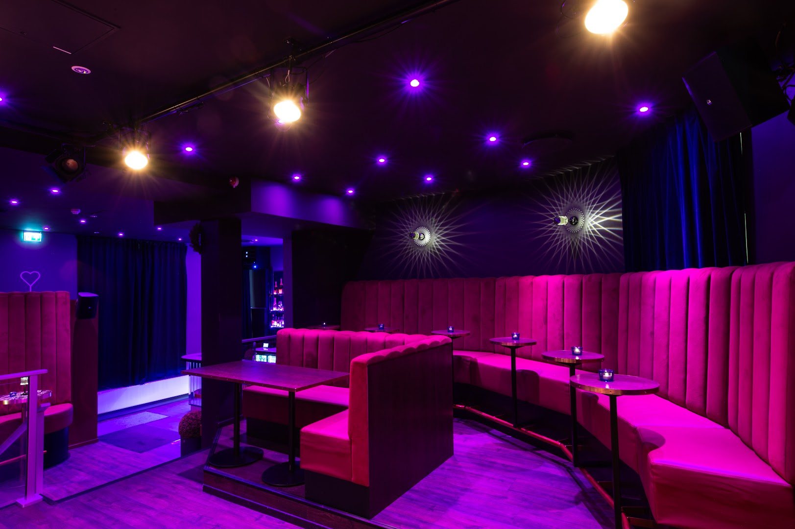 Lotus Showbar - Nightclub in Oslo, Norway