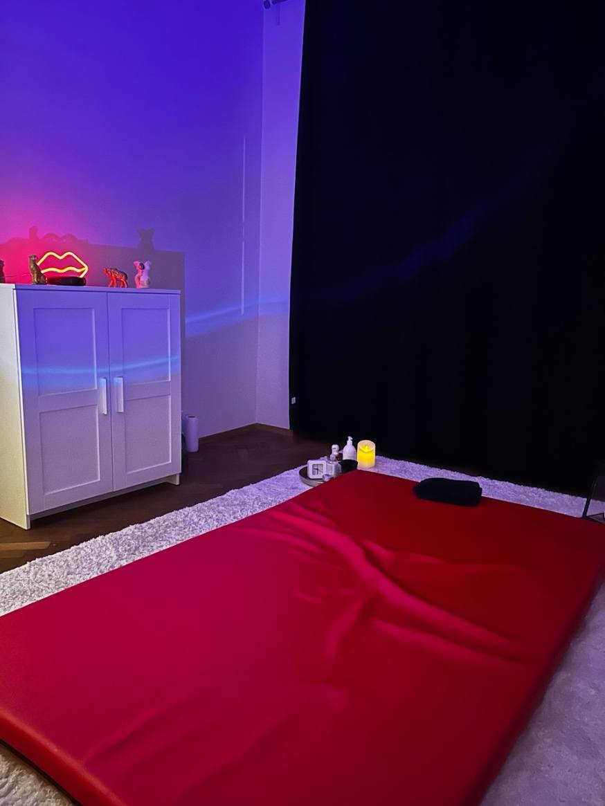 Paradise Studio Tantra Masaż - Erotic Massage in Krakow, Poland