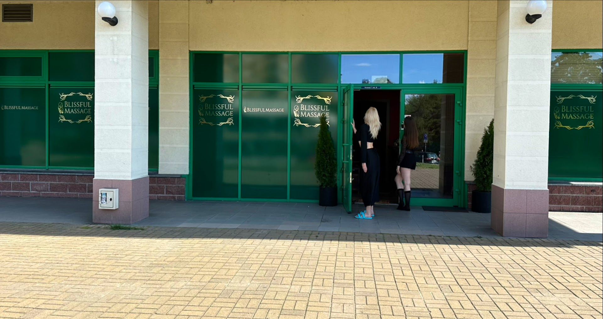 Blissful Massage Warsaw - Erotic Massage in Warsaw, Poland