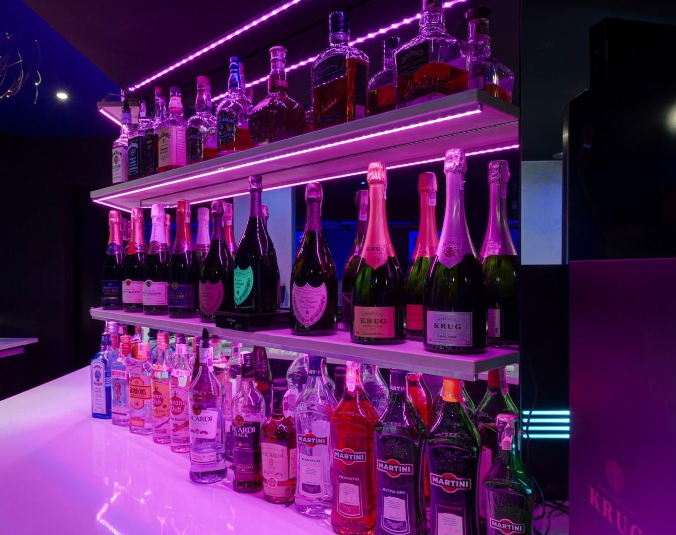 Hustler Gentlemen's Club - Nightclub in Warsaw, Poland