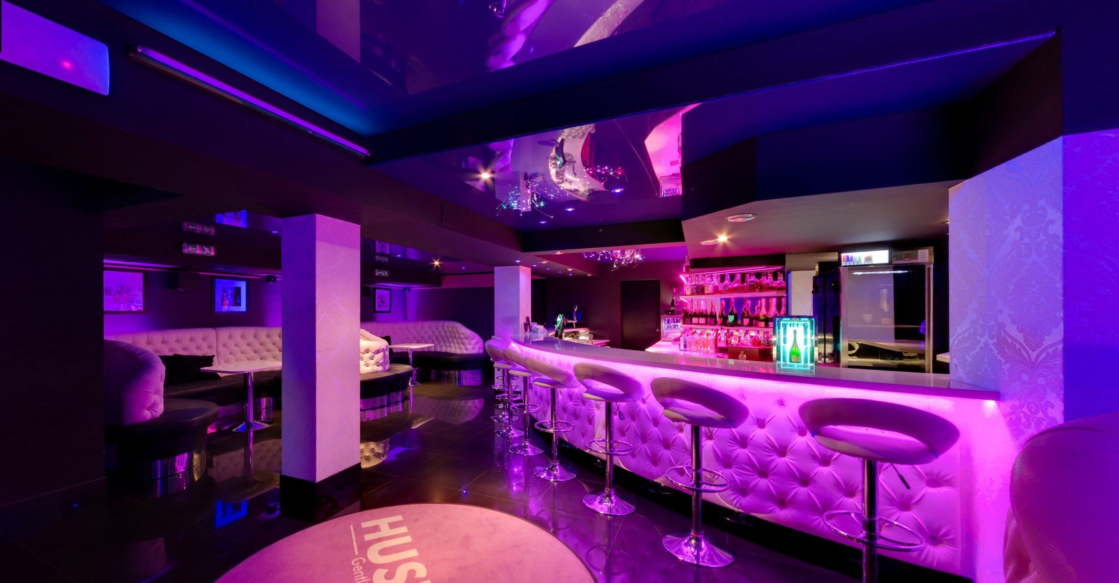 Hustler Gentlemen's Club - Nightclub in Warsaw, Poland