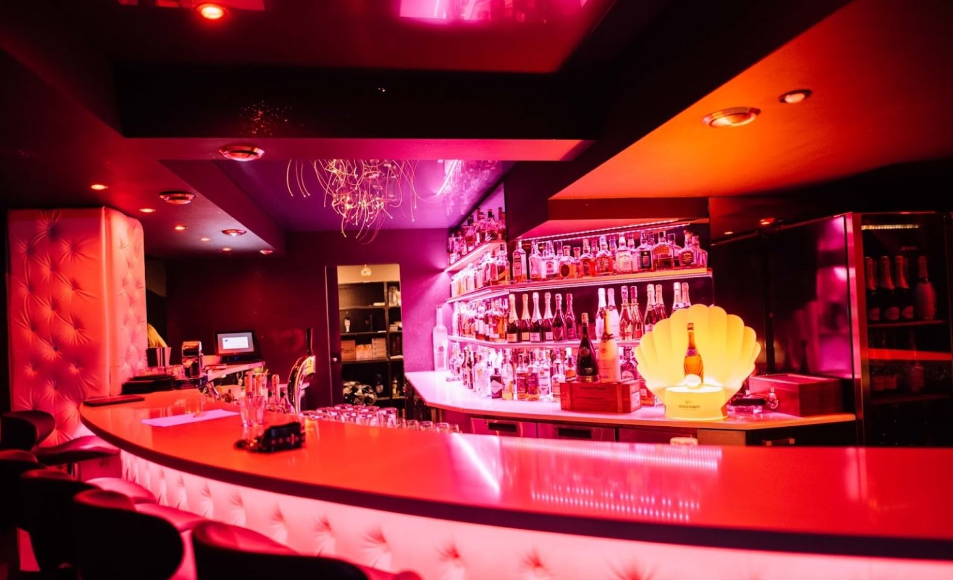 Hustler Gentlemen's Club - Nightclub in Warsaw, Poland