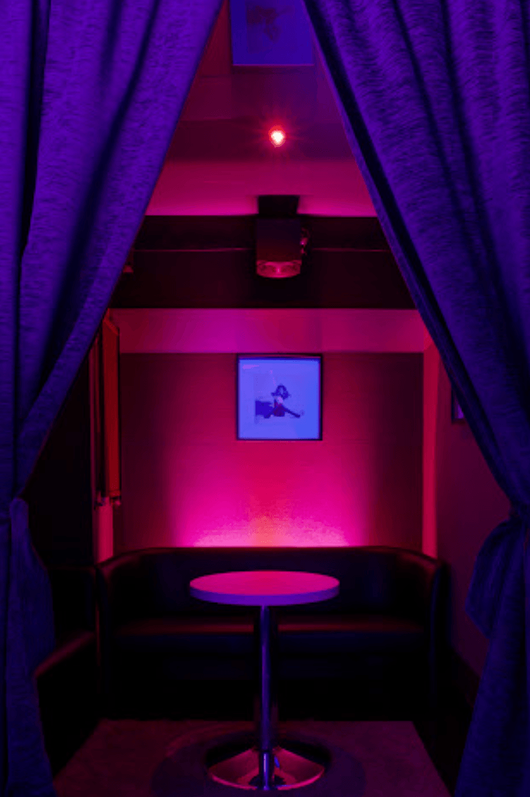 Hustler Gentlemen's Club - Nightclub in Warsaw, Poland