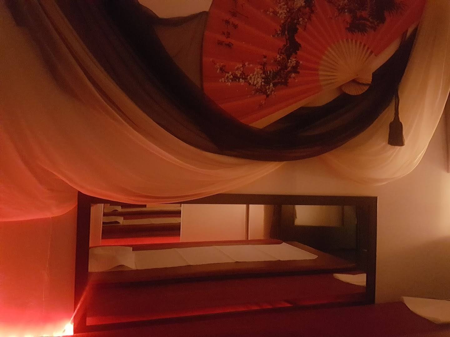 Salon Kleo Wroclaw - Erotic Massage in Wroc Aw, Poland