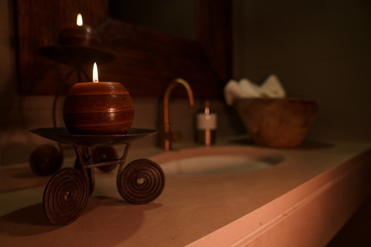 Templo El Alibi - Erotic Massage in Alges, Portugal