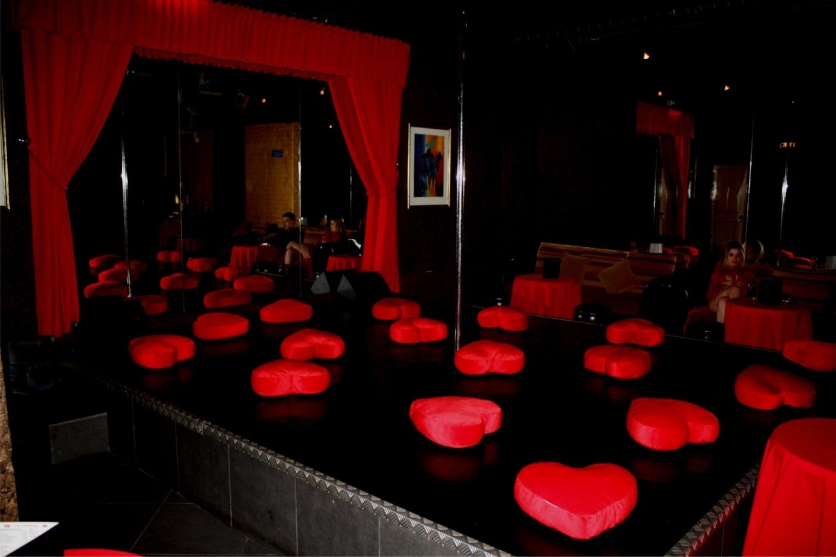 Glamour Gentlemens Club - Nightclub in Lagoa, Portugal