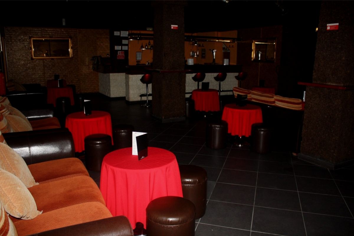 Glamour Gentlemens Club - Nightclub in Lagoa, Portugal