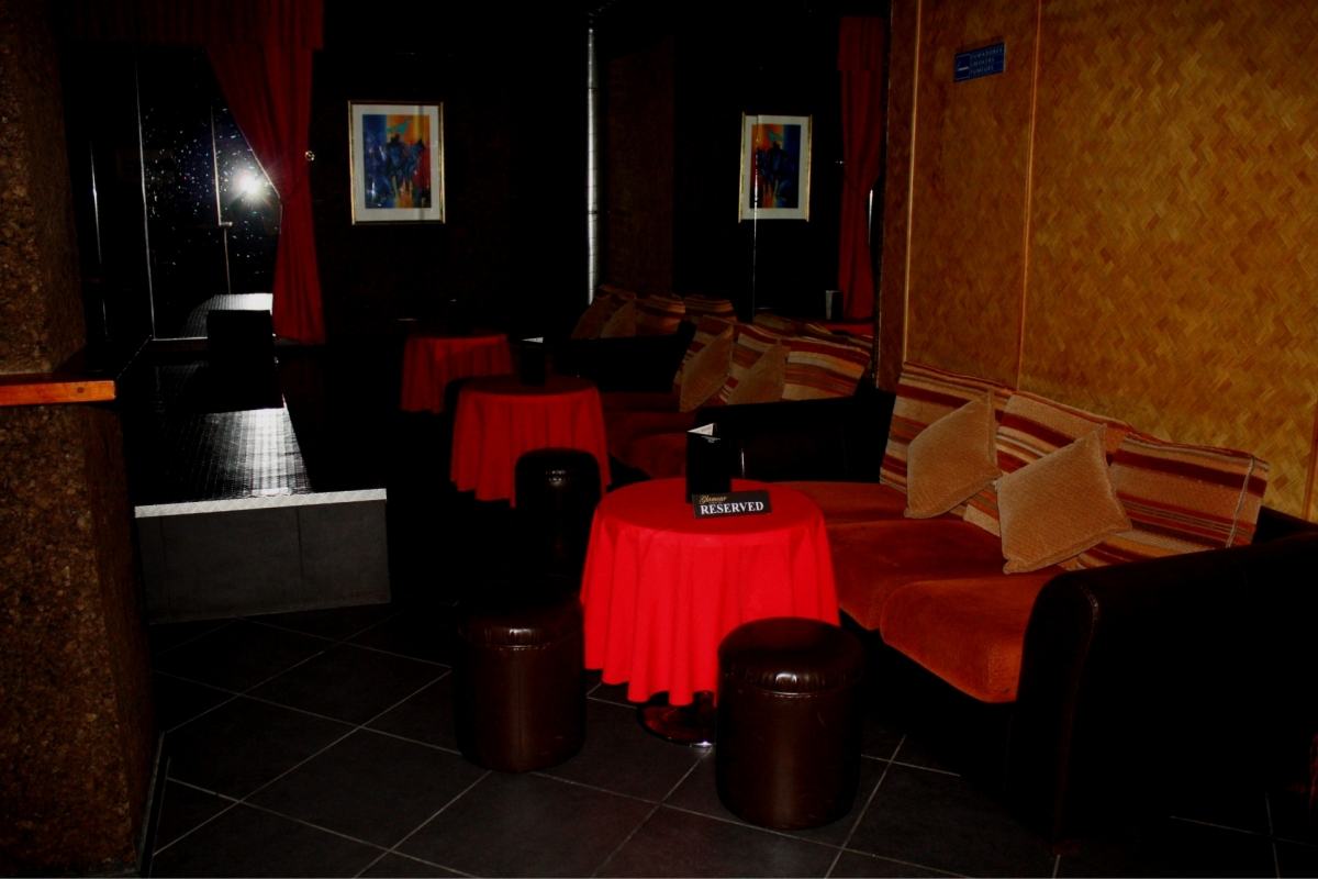 Glamour Gentlemens Club - Nightclub in Lagoa, Portugal
