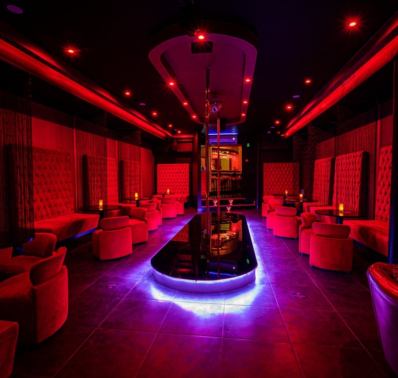 Diva Show Bar - Nightclub in Lisbon, Portugal