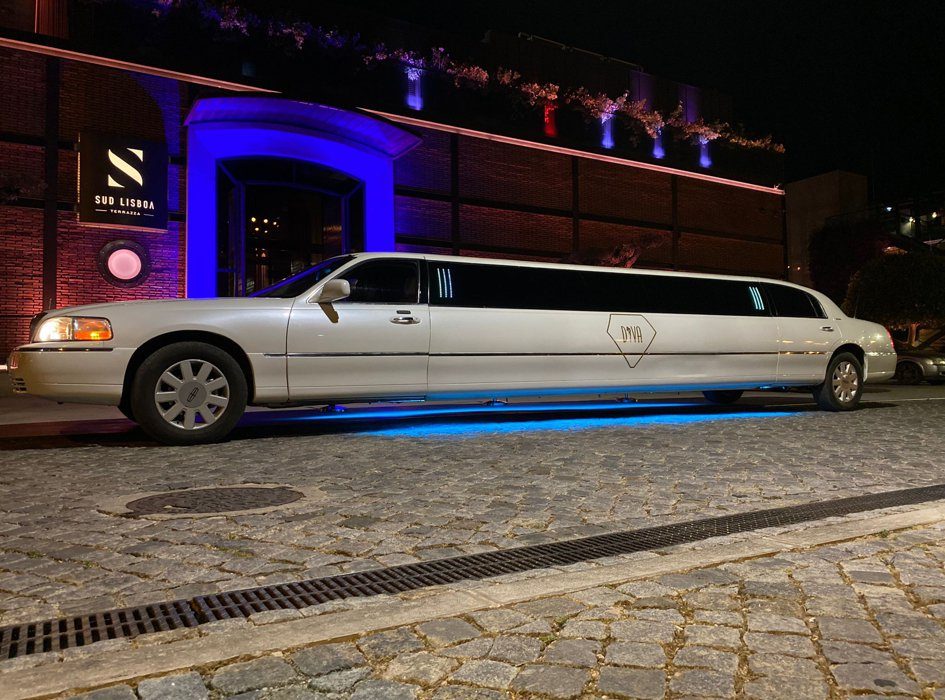 Diva Show Bar - Nightclub in Lisbon, Portugal