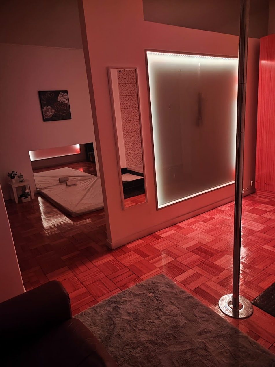 Tantric Love - Art Of Erotic Massage - Erotic Massage in Porto, Portugal