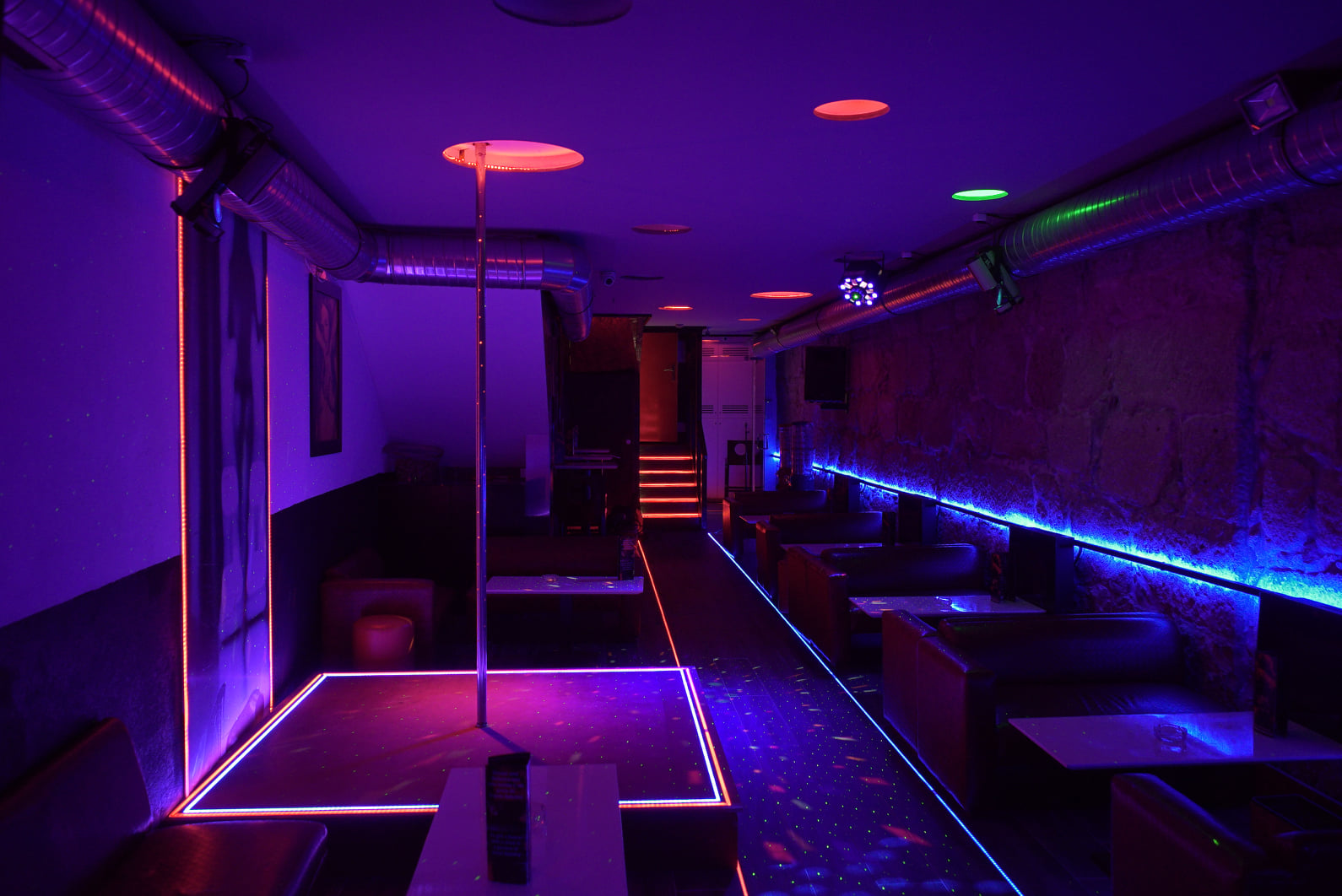 Life Strip Club - Melhor Club De Strip - Nightclub in Porto, Portugal