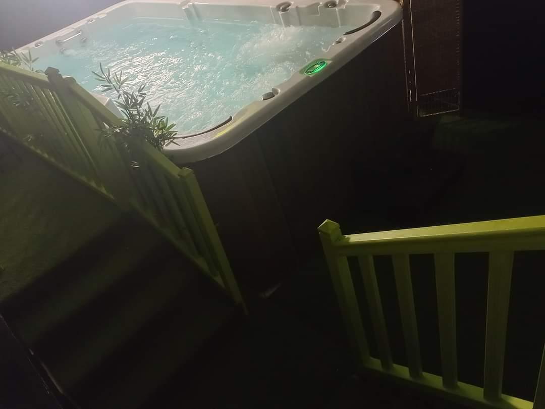 La Maison Des Filaos - Swinger Club in Saint Pierre, Reunion