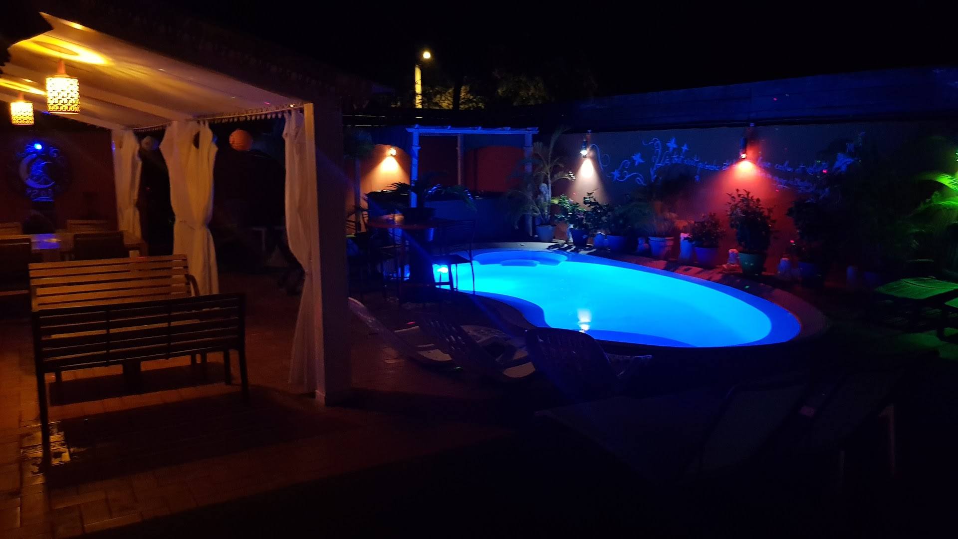 L'ambigu Club - Swinger Club in Trois Bassins, Reunion
