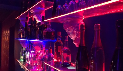 Night Club Iceberg - Nightclub in Bra Ov, Romania