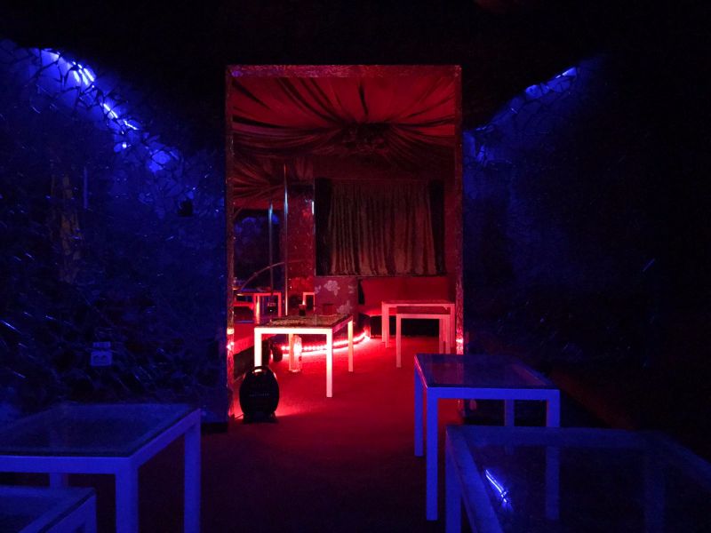 Night Club Iceberg - Nightclub in Bra Ov, Romania
