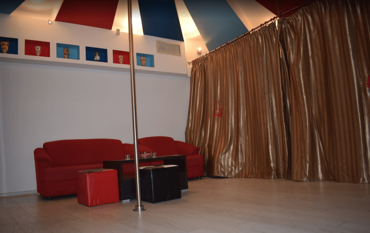 Dessiree - Erotic Massage in Bucharest, Romania