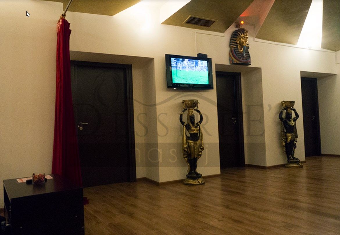 Dessiree - Erotic Massage in Bucharest, Romania