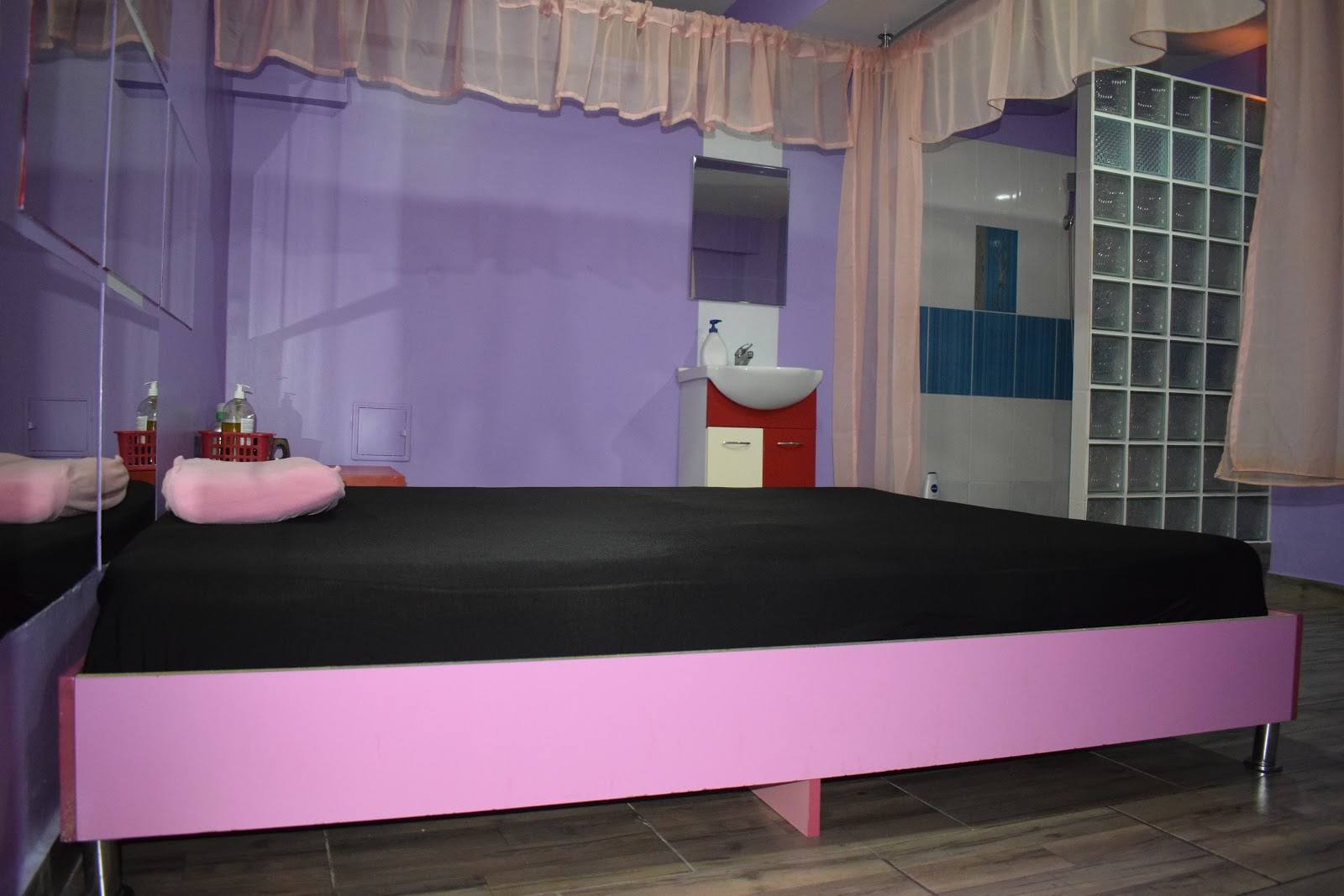 Dessiree - Erotic Massage in Bucharest, Romania