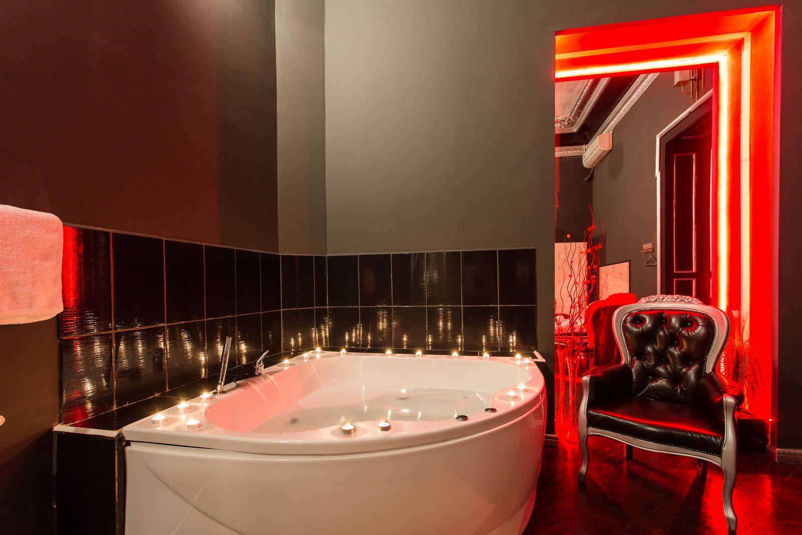Mon Cheri Massage - Erotic Massage in Bucharest, Romania