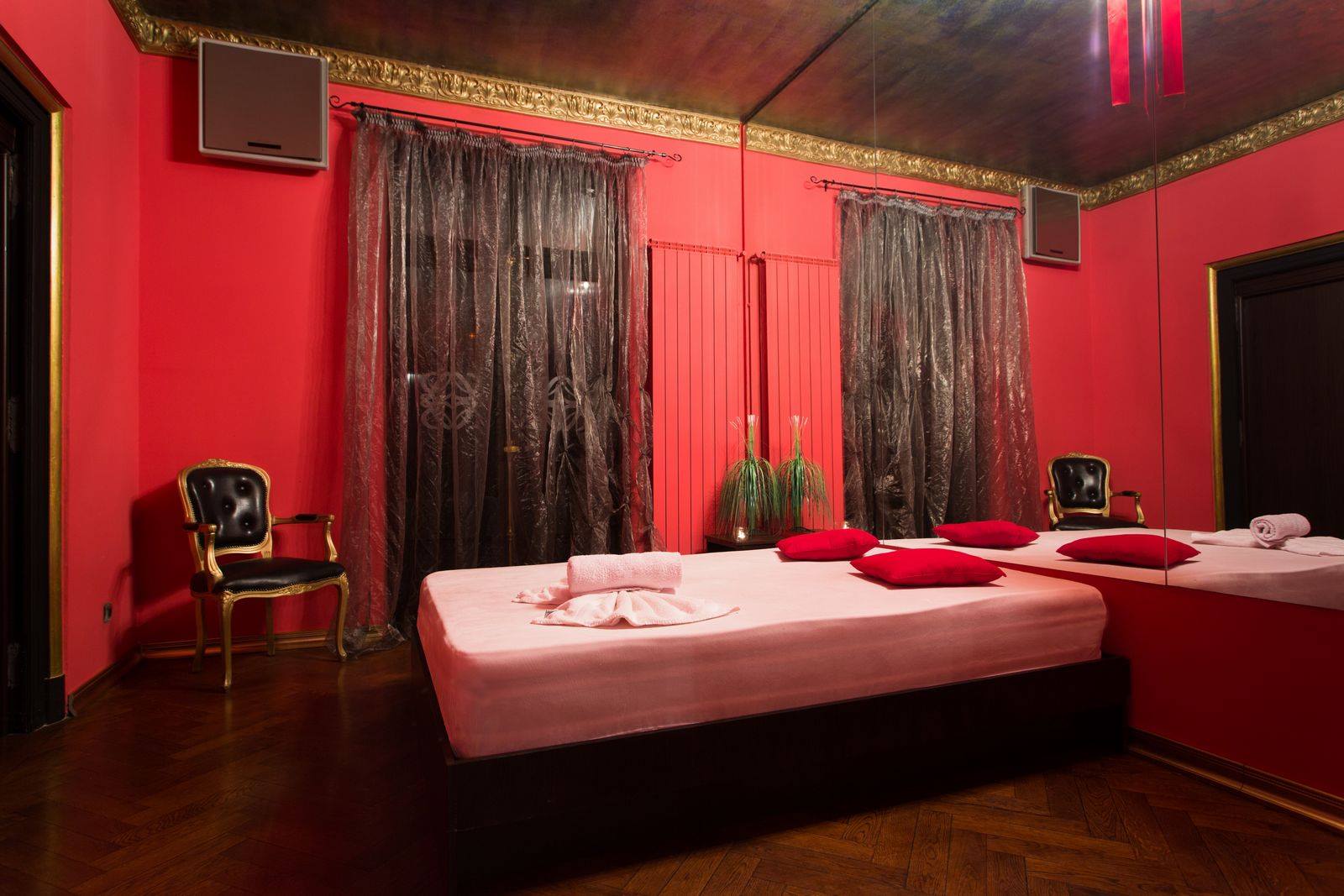Mon Cheri Massage - Erotic Massage in Bucharest, Romania