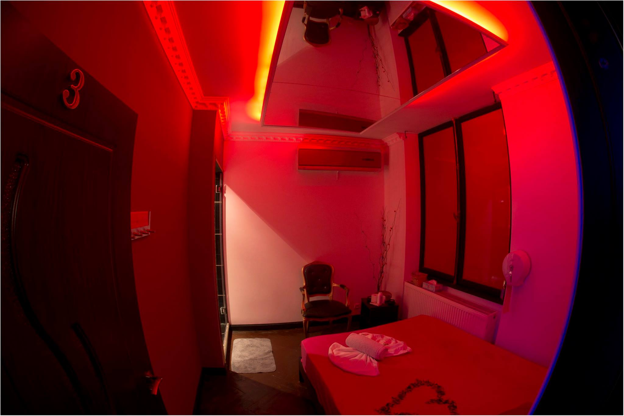 Mon Cheri Massage - Erotic Massage in Bucharest, Romania