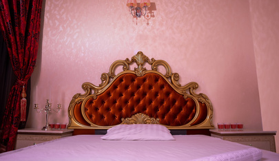 Royal Place - Erotic Massage in Bucure Ti, Romania