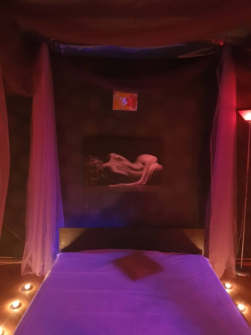 Perfect Body Massage - Erotic Massage in Constan A, Romania