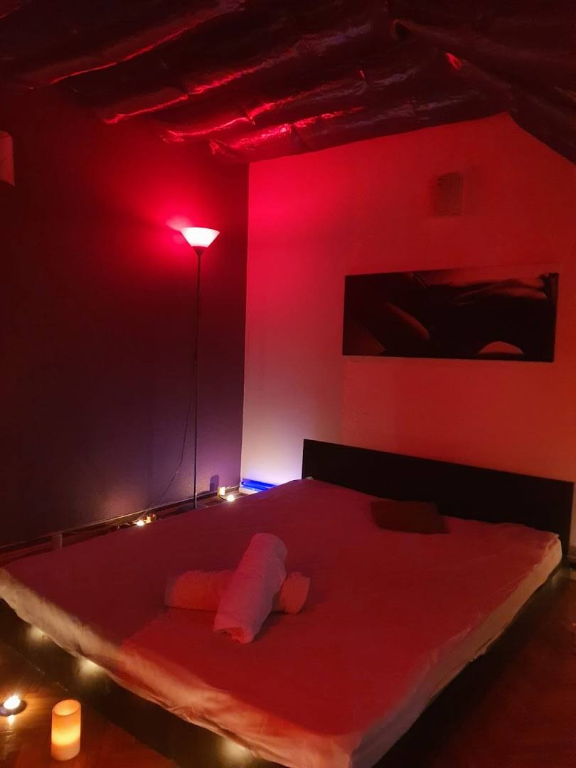 Perfect Body Massage - Erotic Massage in Constan A, Romania