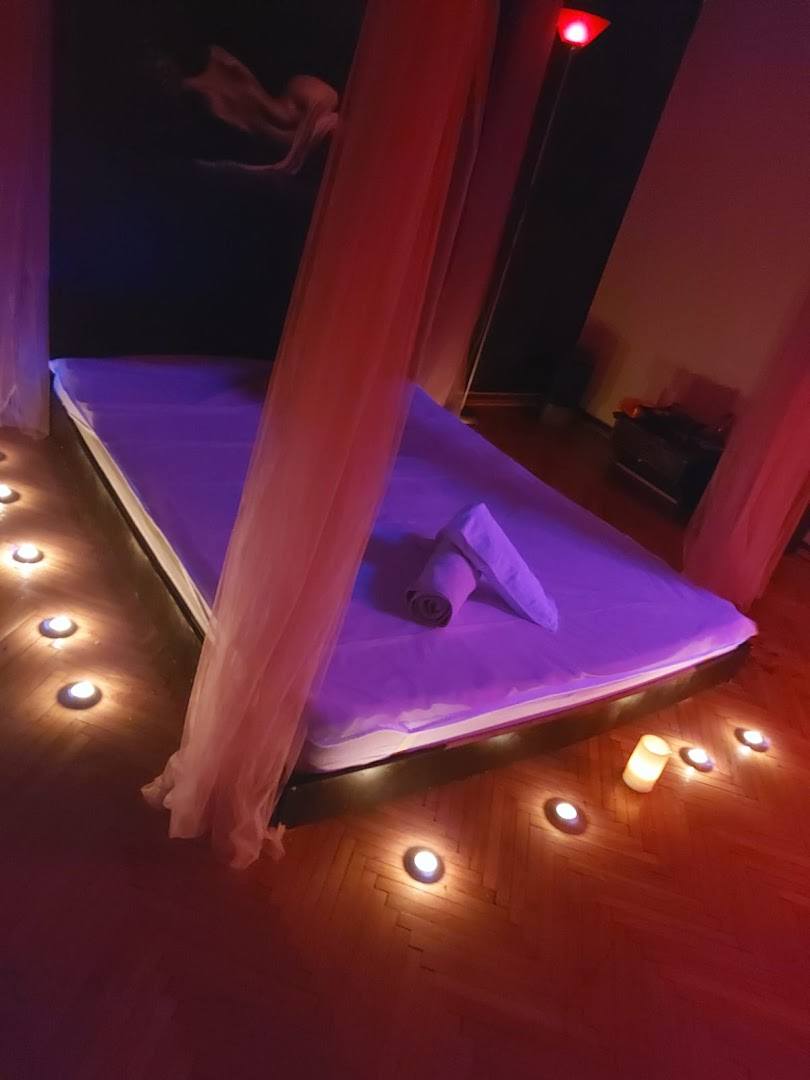 Perfect Body Massage - Erotic Massage in Constan A, Romania