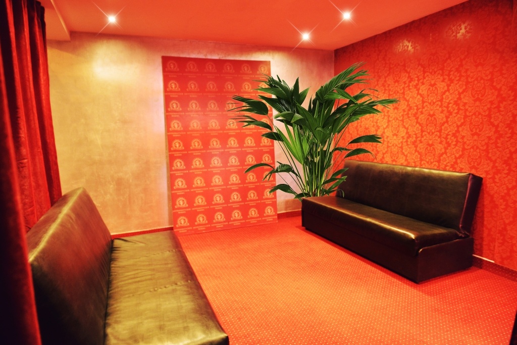 21st Officegentleman's Constanța - Nightclub in Constan A, Romania