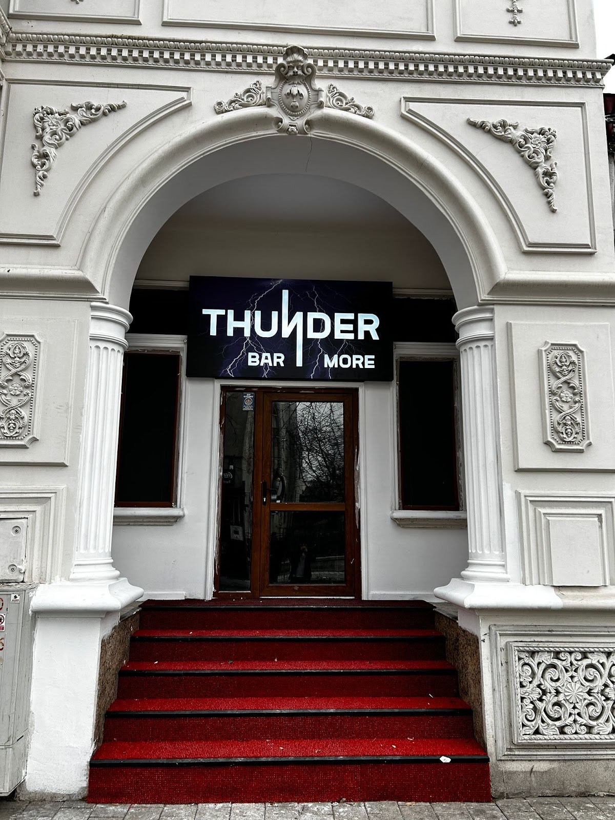 Thunder - Night Club Constanta - Nightclub in Constan A, Romania