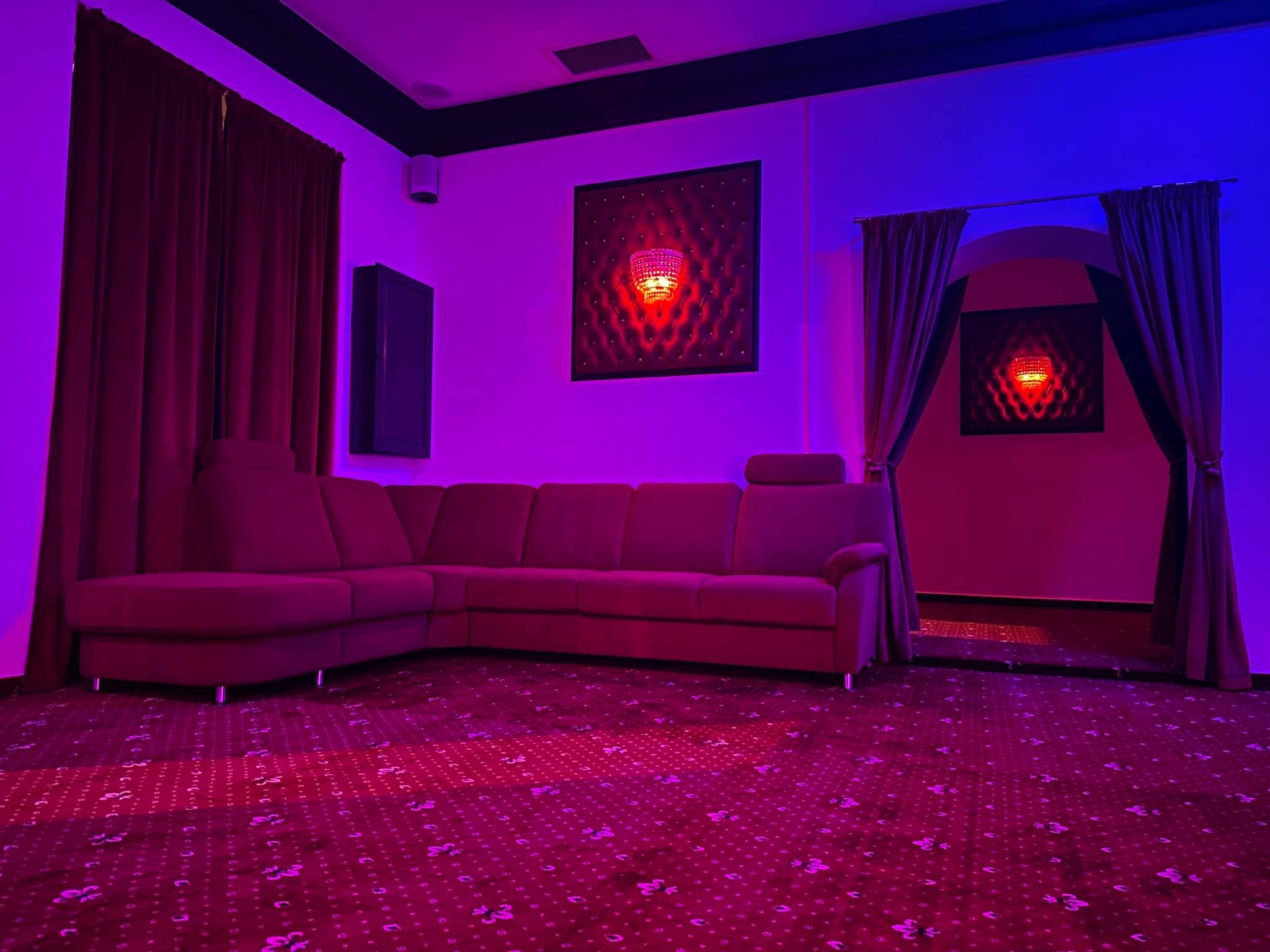 Cleopatra - Night Club & Masaj Erotic Oradea - Erotic Massage in Oradea, Romania
