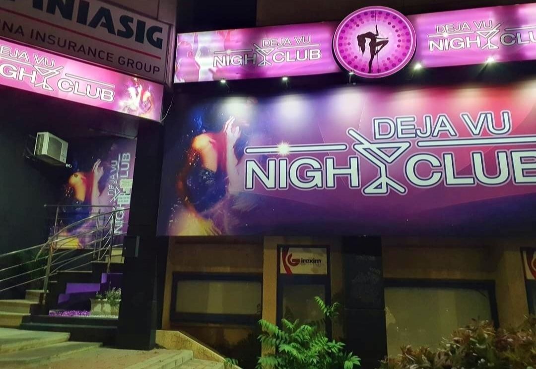 Club Black Magnolia By Deja Vu Pitesti - Nightclub in Pite Ti, Romania