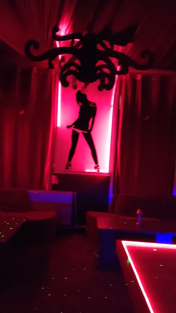 Pussycat Night Club - Nightclub in Pite Ti, Romania