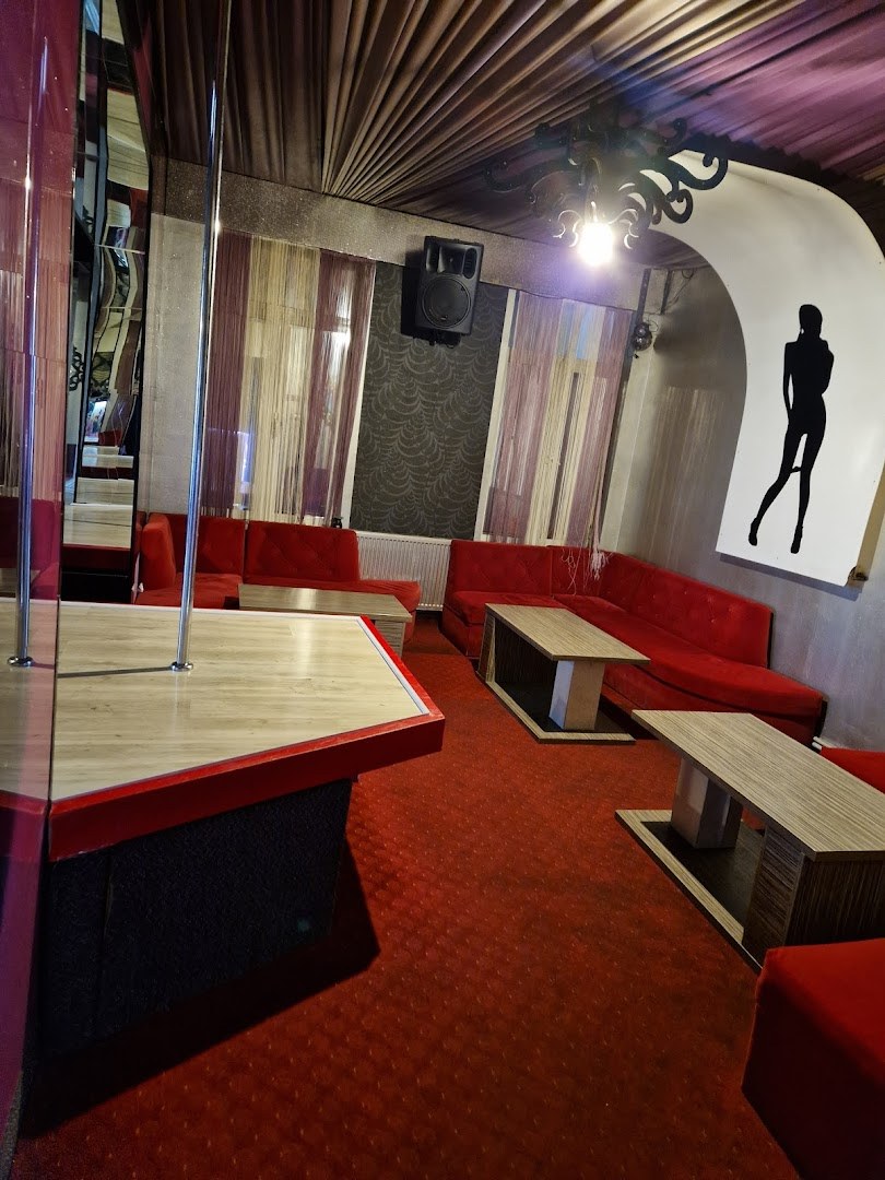 Pussycat Night Club - Nightclub in Pite Ti, Romania