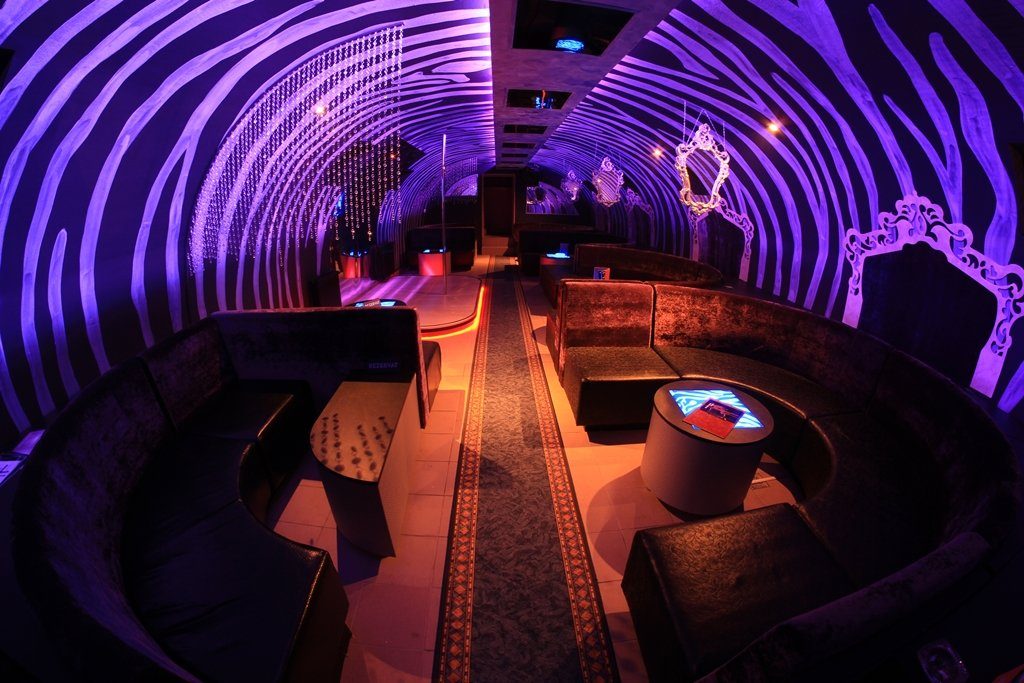 Night Club Blue Moon - Nightclub in Sibiu, Romania