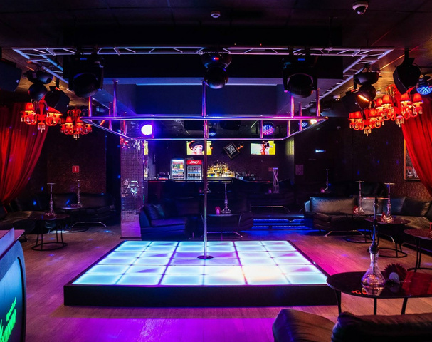 Стриптиз-клуб Zажигалка (Astrakhan) - Nightclub in Astrakhan, Russia