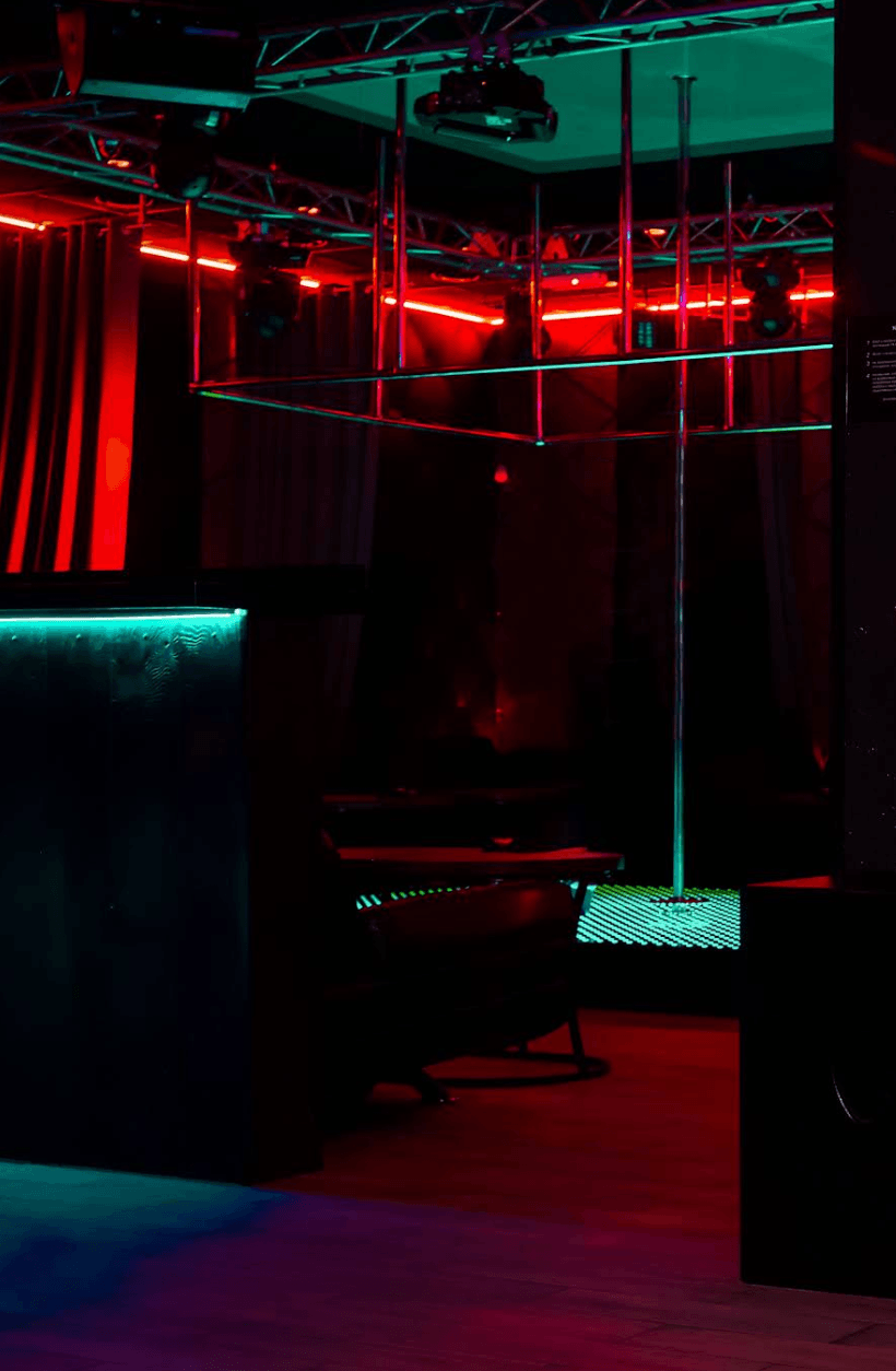 Стриптиз-клуб Zажигалка (Astrakhan) - Nightclub in Astrakhan, Russia