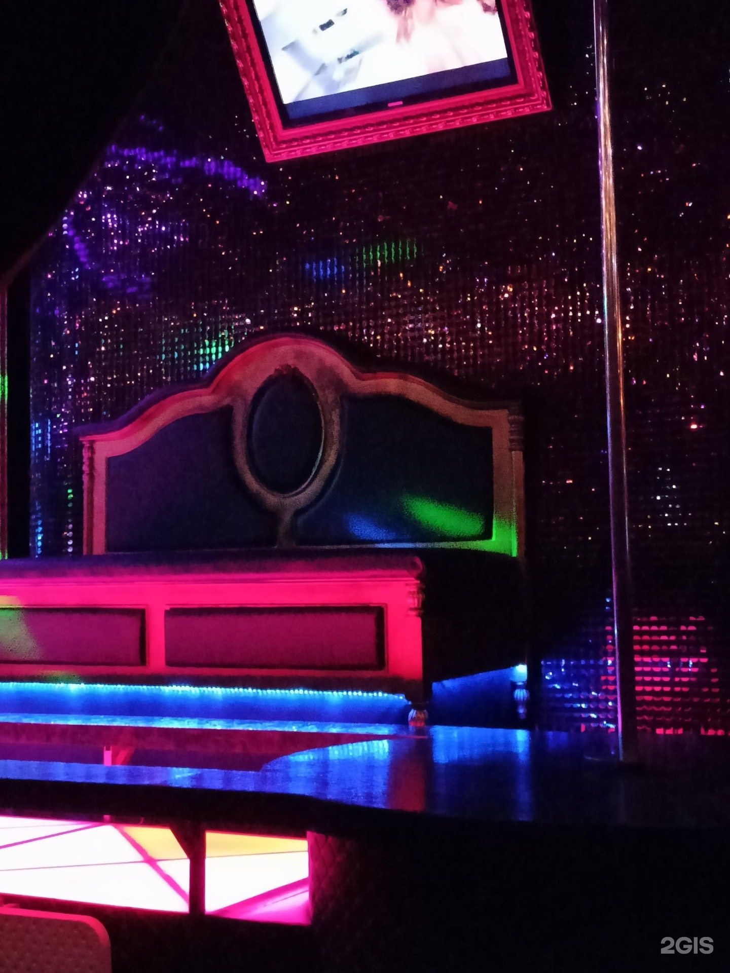 Cheshire Cat Strip Cabaret - Nightclub in Barnaul, Russia