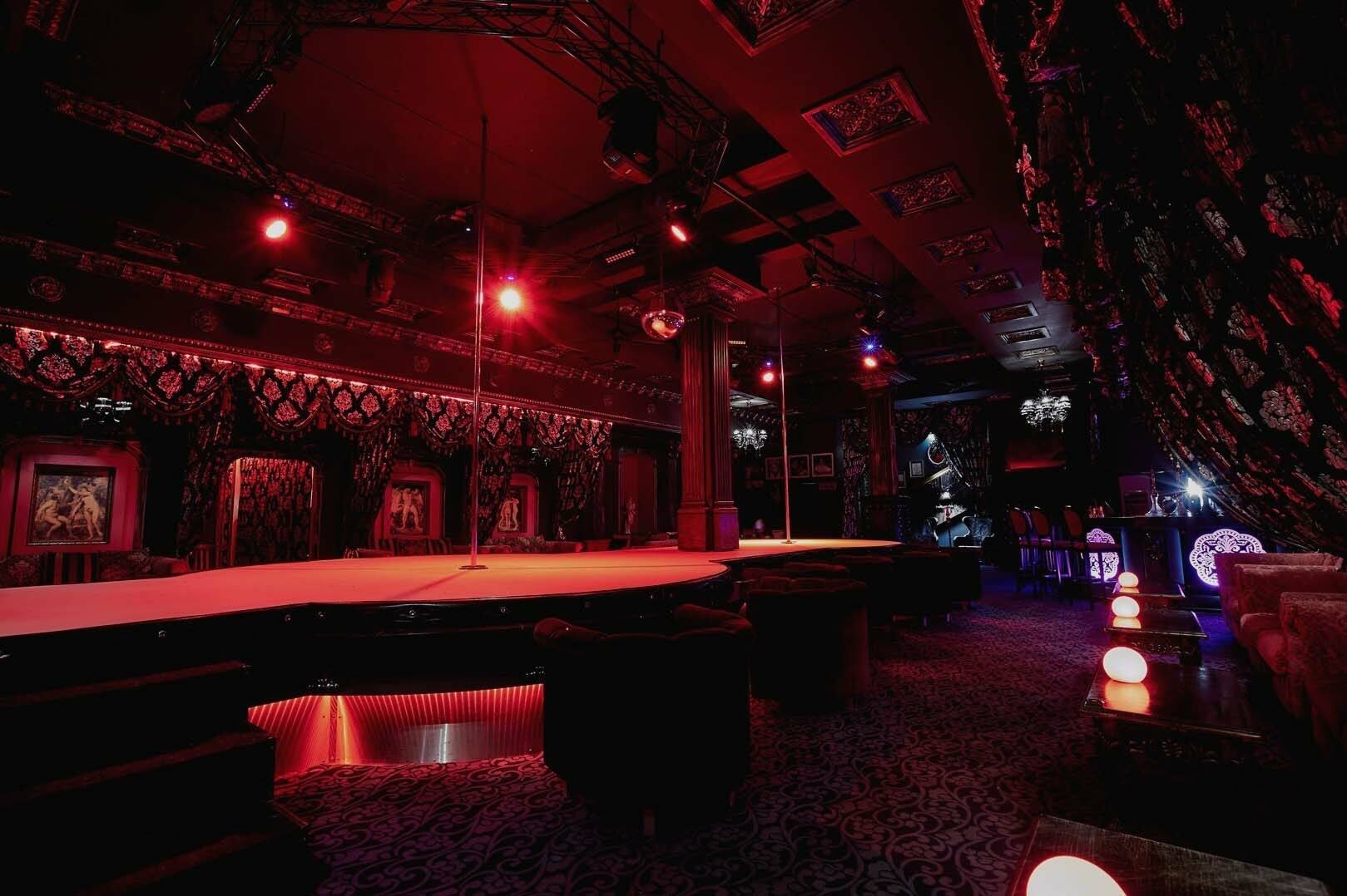 Striptiz Klub Charli - Nightclub in Barnaul, Russia