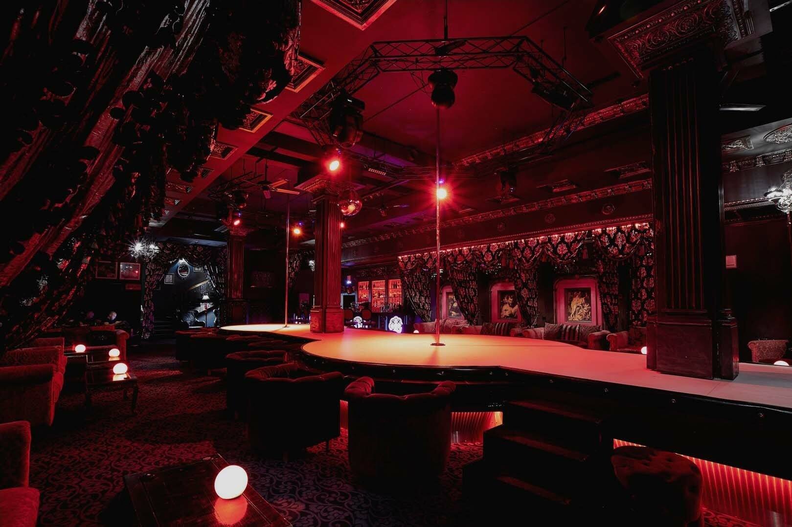 Striptiz Klub Charli - Nightclub in Barnaul, Russia