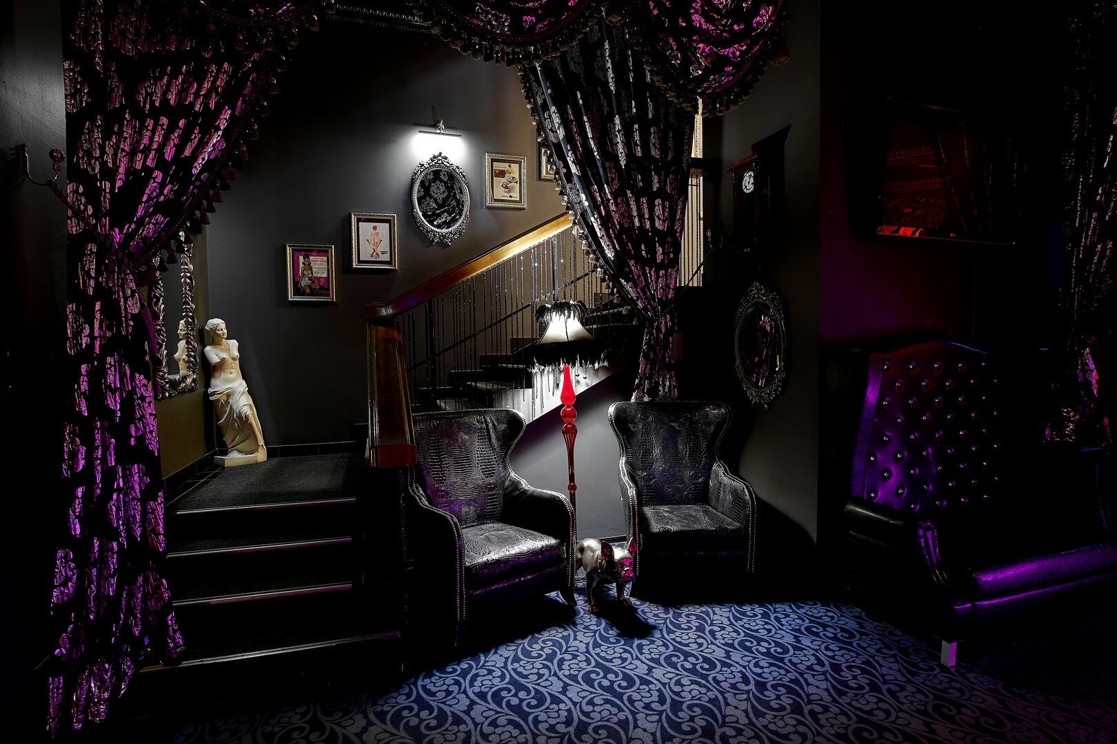 Striptiz Klub Charli - Nightclub in Barnaul, Russia