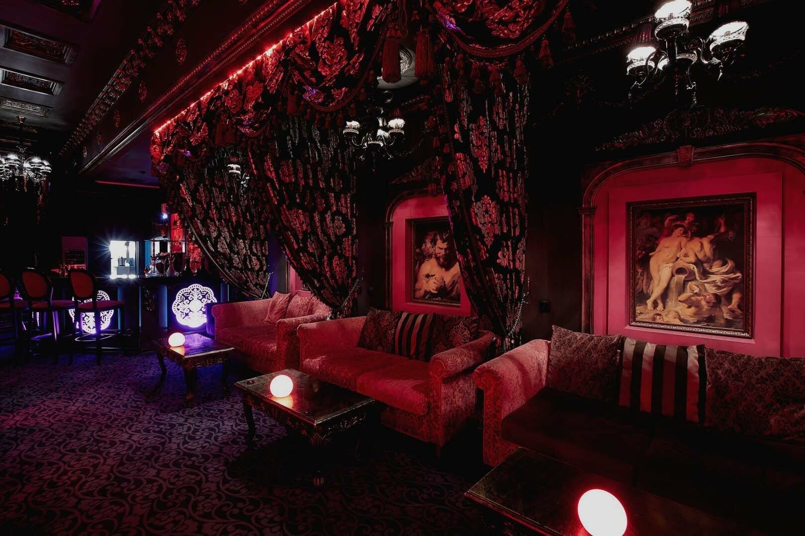 Striptiz Klub Charli - Nightclub in Barnaul, Russia
