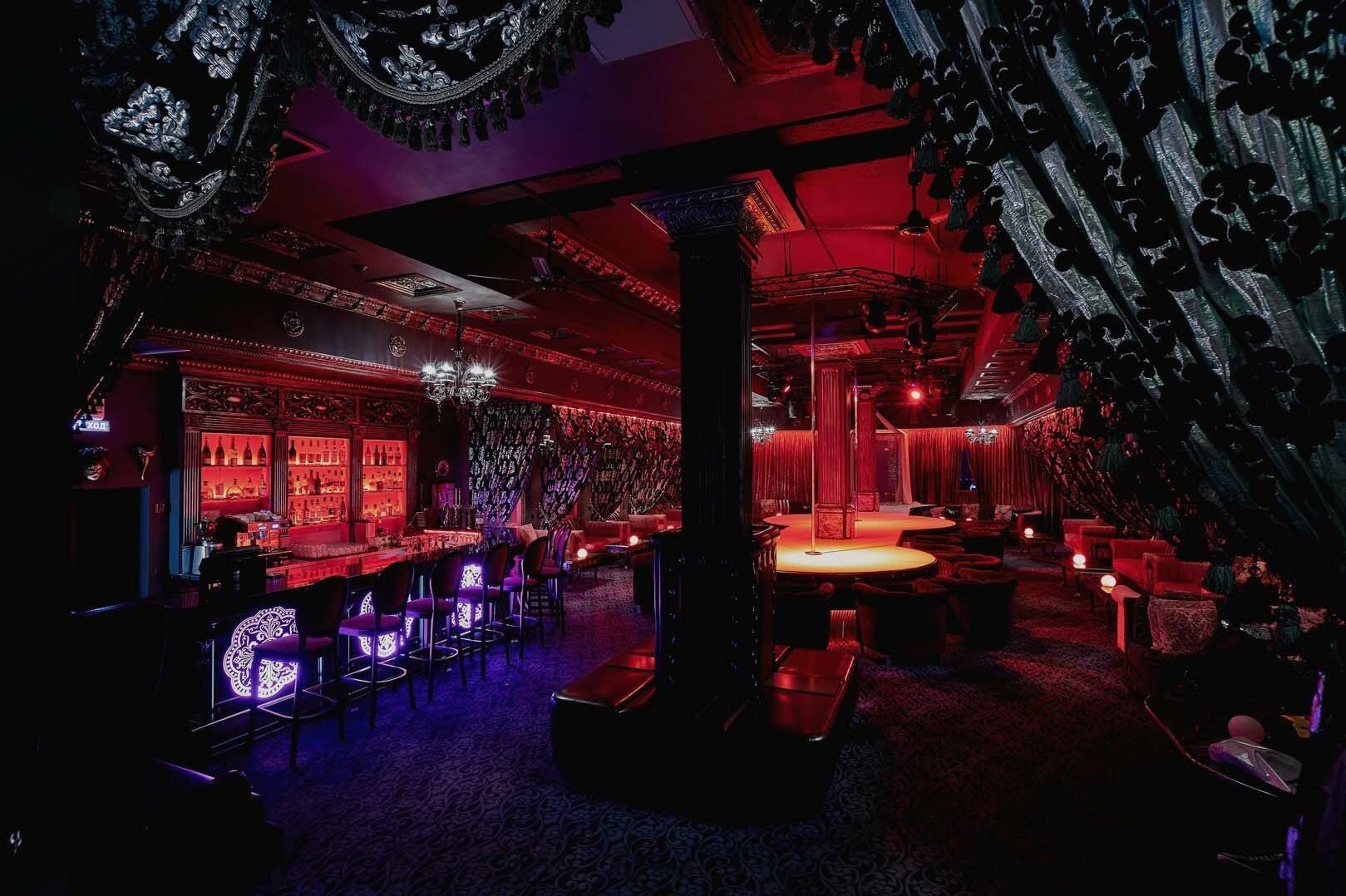 Striptiz Klub Charli - Nightclub in Barnaul, Russia