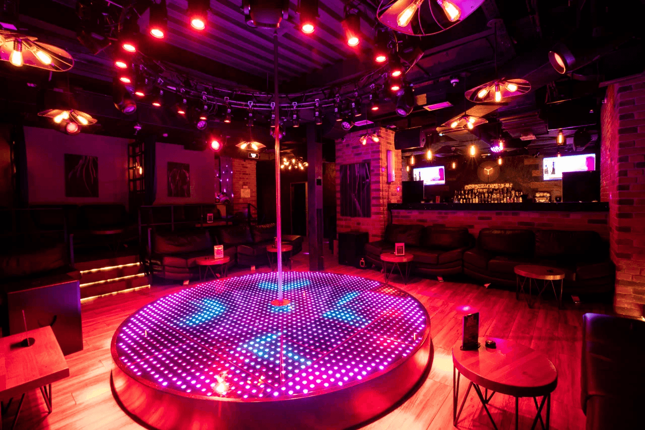 Стриптиз-клуб Zажигалка (Zazhigalka Barnaul) - Nightclub in Barnaul, Russia
