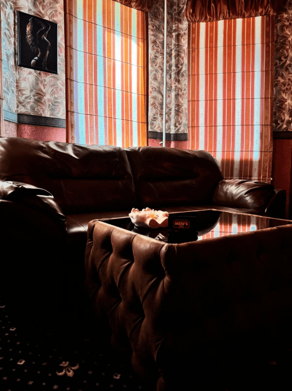 Mens Club - Erotic Massage in Berezniki, Russia