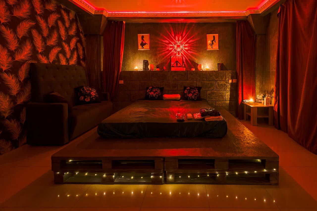 Amsterdam - Erotic Massage in Bolshoy Sochi, Russia