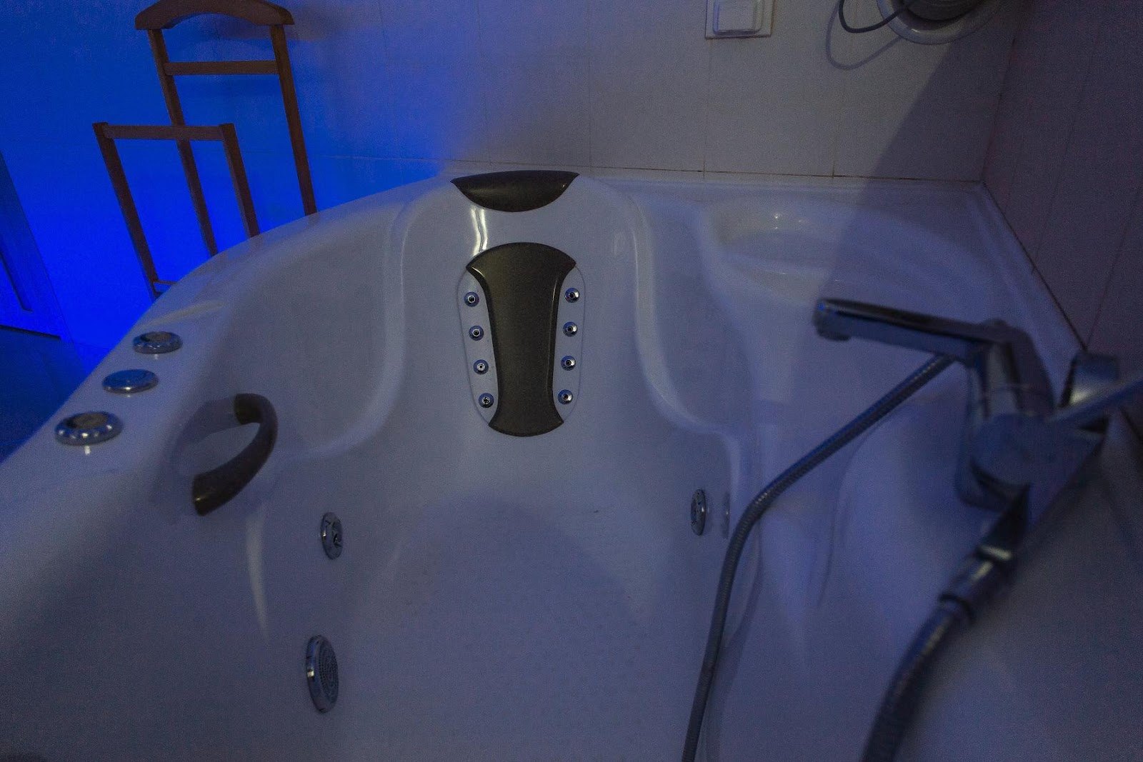 007 Spa - Erotic Massage in Chelyabinsk, Russia