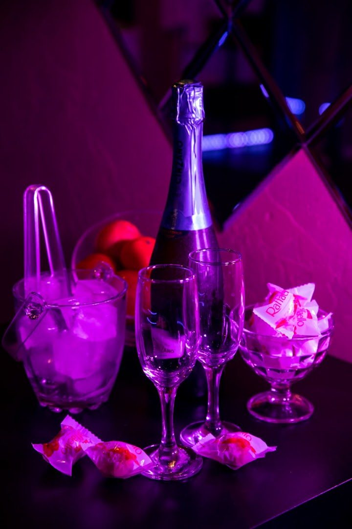Caramel Premium Men'S Club - Erotic Massage in Chelyabinsk, Russia